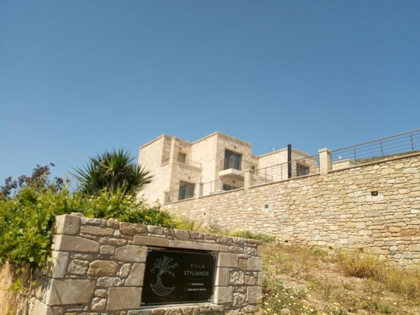 Villa Stylianos And Studios Kissamos Exterior photo